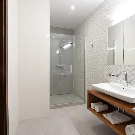 Hotel Michael's Palace 4*