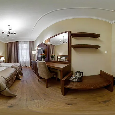 Michael's Palace Hotel 4*